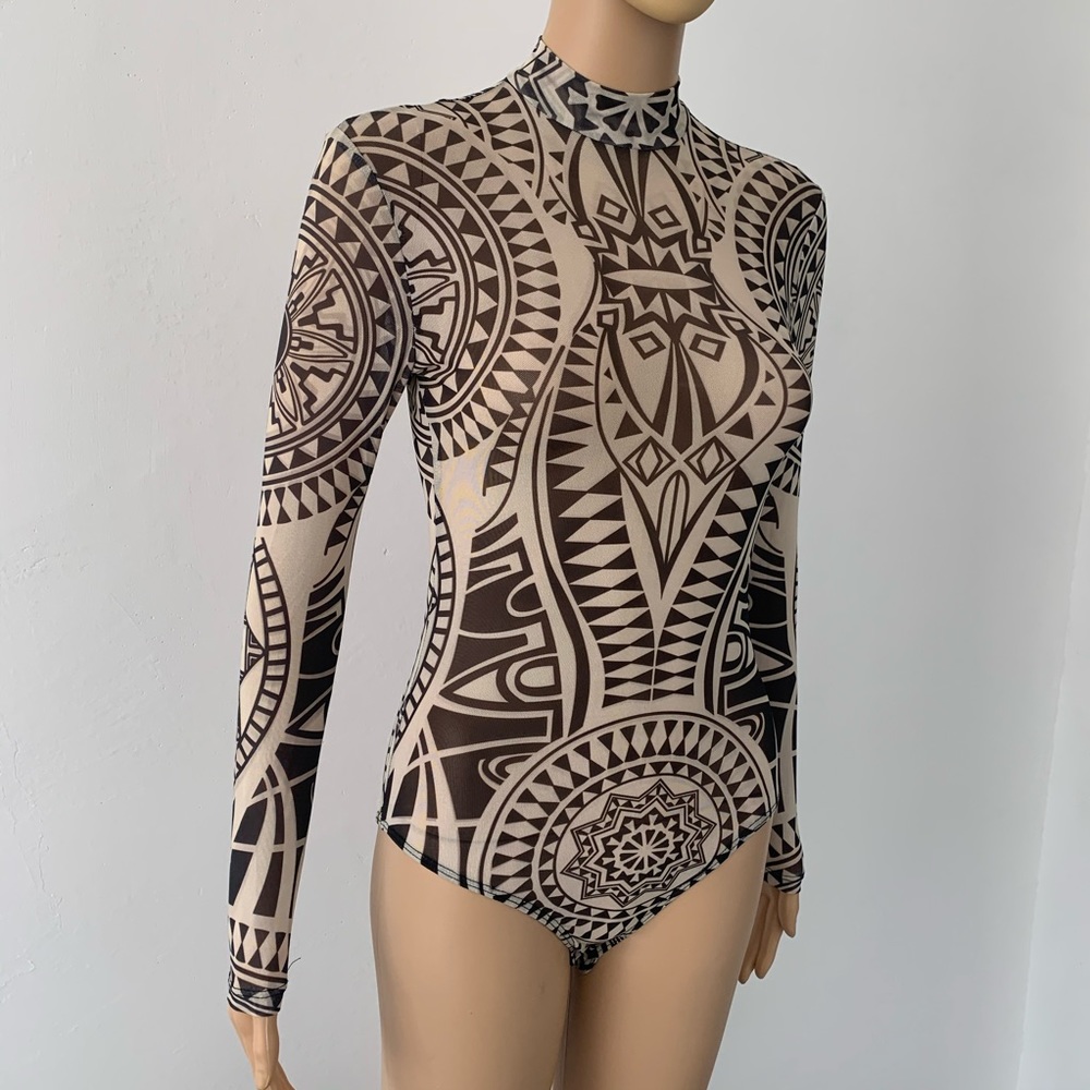 Mesh Patterned Body Suit - Picture 12 of 16